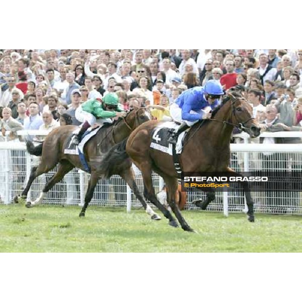 Kerrin Mc Evoy on Dubawi wins the Prix De Fresnay-Le Buffard-JAcques Le Marois, beating Olivier Peslier on Whipper (2)(out of window) and Christophe Soumillon on Valixir (1) Deauville, 14th august 2005 ph. Stefano Grasso