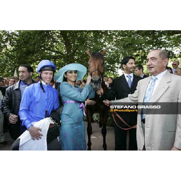 Kerrin Mc Evoy , Dubawi, Saeed Bin Suroor and Sheihk Maktoum in the winner enclosure of the Prix De Fresnay-Le Buffard-JAcques Le Marois Deauville, 14th august 2005 ph. Stefano Grasso