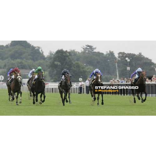 five horses at 50 meters to the post -Mick Kinane on Electrocutionist winner of the Juddmonte International Stakes 1st from left York, The Ebor Meeting, 16th august 2005 ph. Stefano Grasso