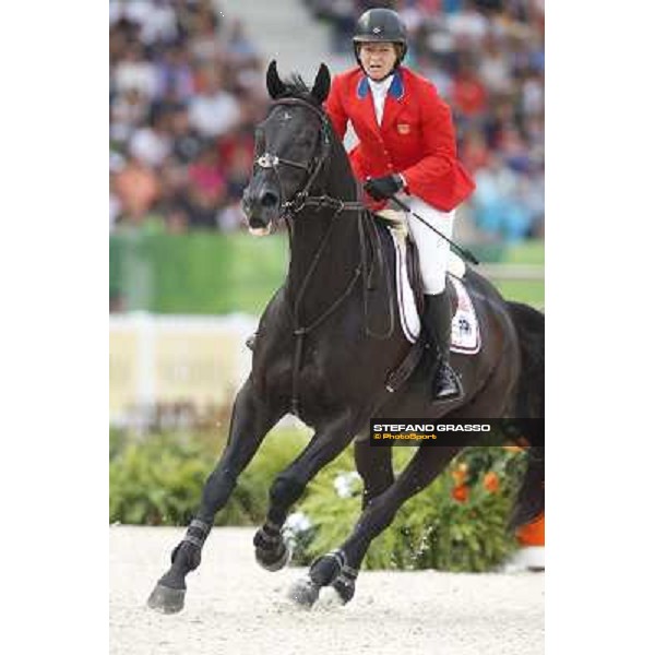 Beezie Madden on Cortes C