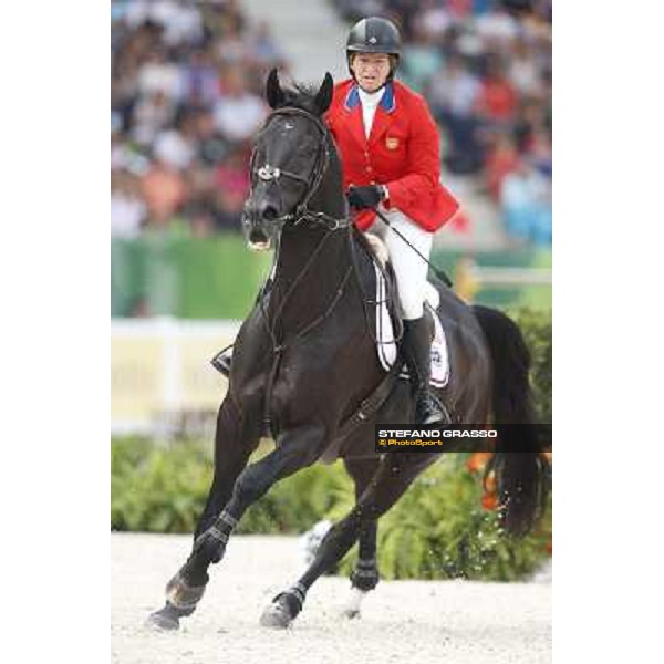 Beezie Madden on Cortes C