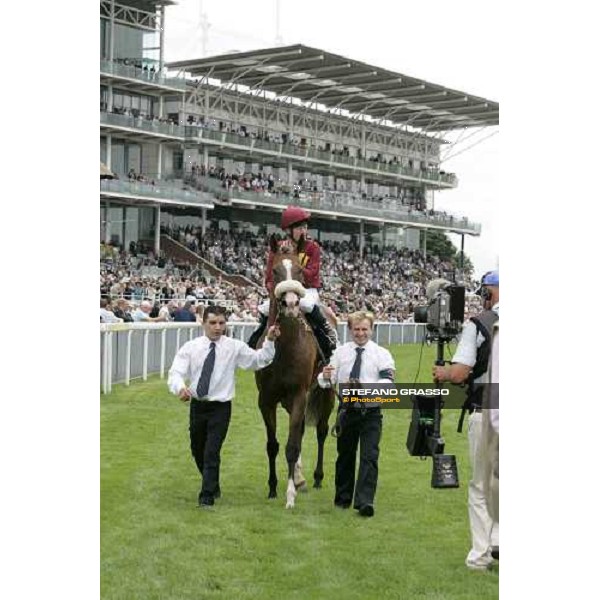 coming back for Mick Kinane on Electrocutionist winners of the Juddmonte International Stakes- York, The Ebor Meeting, 16th august 2005 ph. Stefano Grasso