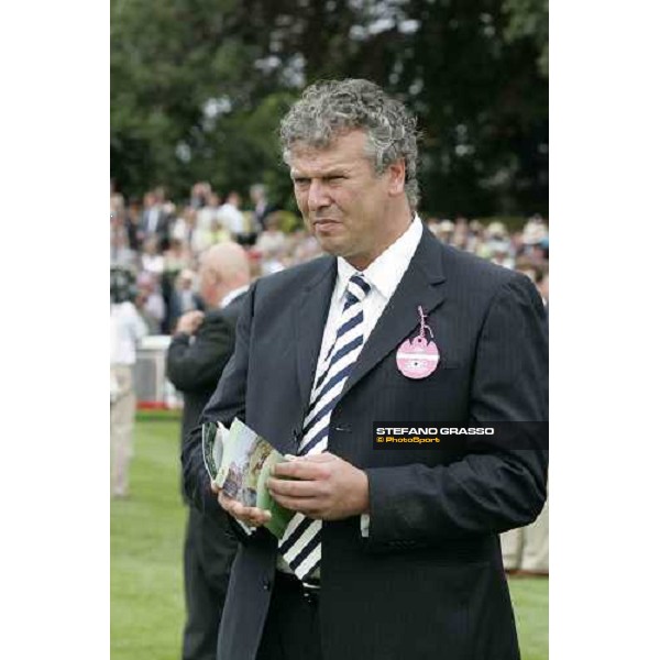 Electrocutionist\'s trainer Valfredo Valiani in the parade ring before teh race - the Juddmonte International Stakes York, The Ebor Meeting, 16th august 2005 ph. Stefano Grasso