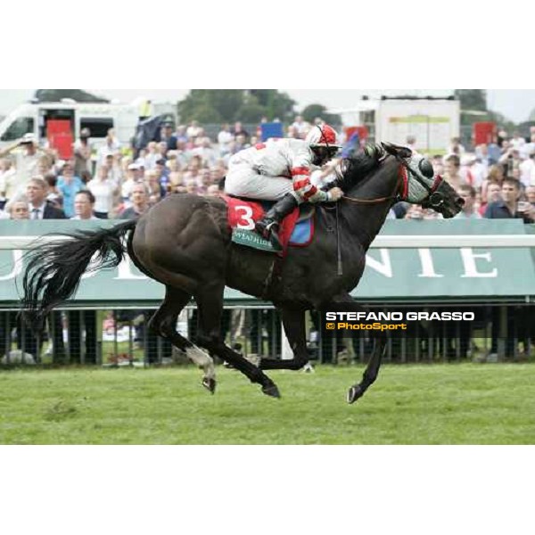 Tony Queen on Millenary wins the Weatherbys Insurance York, The Ebor Meeting, 16th august 2005 ph. Stefano Grasso