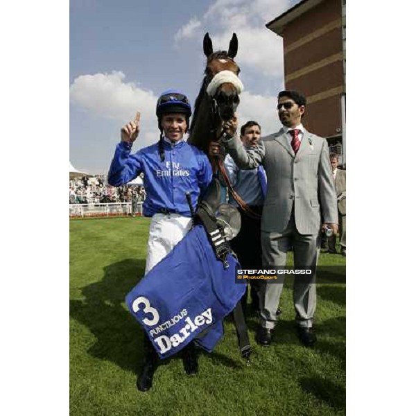 Kerrin Mc Evoy , Punctilious and Saeed Bin Suroor in the winner enclosure of The Aston Upthorpe Yorkshire Oaks York, The Ebor Meeting , 17th august 2005 ph. Stefano Grasso