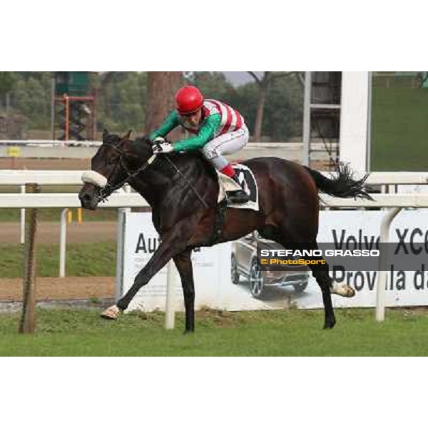 Roma 21 Settembre 2014 Capannelle Racecourse Carlo Fiocchi with Goldstream wins the Premio Chiese ph. Domenico Savi/Grasso