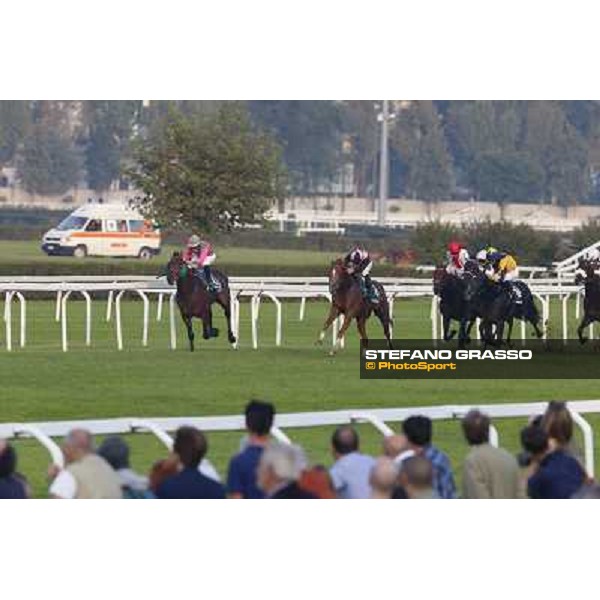 Dario Vargiu and Priore Philip win the Premio Vittorio di Capua Milano,San Siro racecourse,28th sept.2014 ph.Stefano Grasso/Trenno