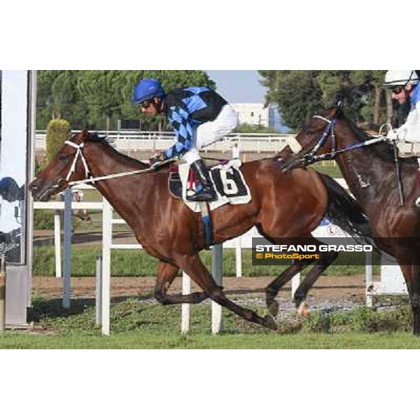 Roma 28 Settembre 2014 Capannelle Racecourse LISTED RACE Samuele Diana with Lucky Serena wins Premio Archidamia ph. Domenico Savi/Grasso