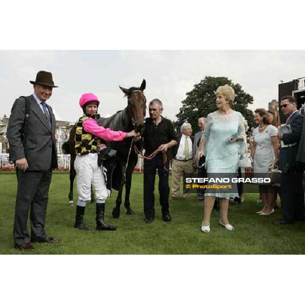 the connection of La Cucaracha winner of the VC Bet Nunthorpe Stakes beating The Tatling York, The Ebor Festival 18th august 2005 ph. Stefano Grasso