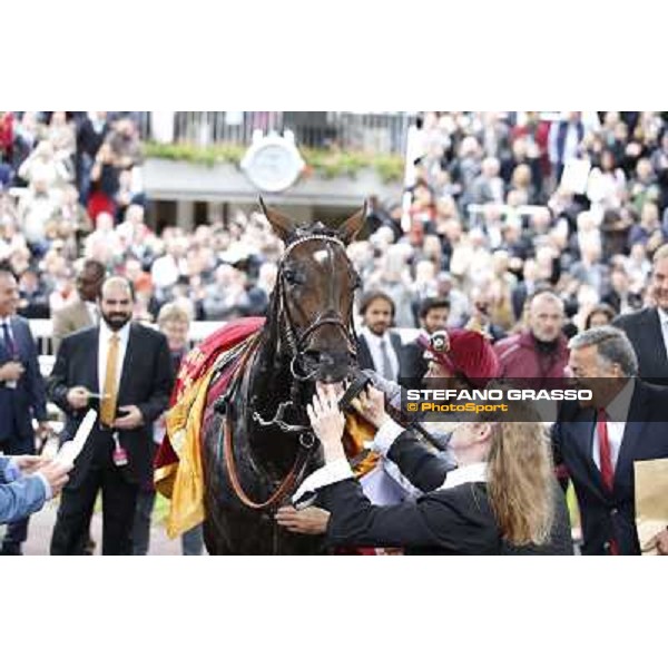 Thierry Jarnet and Treve win the Qatar Prix de l\'arc de Triomphe Paris,Longchamp racecourse,5th oct.2014 ph.Stefano Grasso