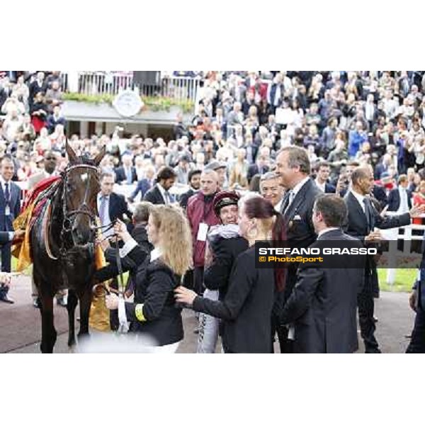 Thierry Jarnet and Treve win the Qatar Prix de l\'arc de Triomphe Paris,Longchamp racecourse,5th oct.2014 ph.Stefano Grasso