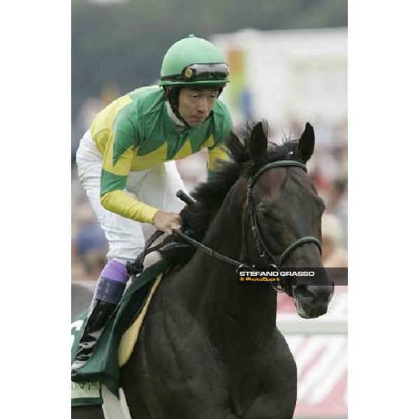 Yutaka Take on Zenno Rob Roy cantering before The Juddmonte International Stakes York, The Ebor Meeting - 16th august 2005 ph. Stefano Grasso