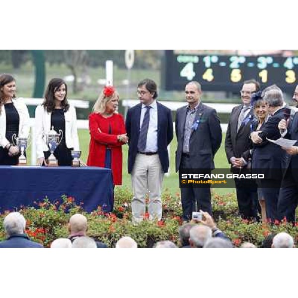 The prize giving ceremony of the Premio Verziere - Mem.Aldo Cirla Milan, San Siro racecourse,12 ottobre 2014 photo Stefano Grasso/Trenno srl