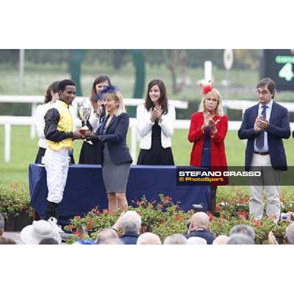 The prize giving ceremony of the Premio Verziere - Mem.Aldo Cirla Milan, San Siro racecourse,12 ottobre 2014 photo Stefano Grasso/Trenno srl