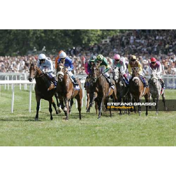 horse pass the first bend of the Darley Prix Kergorlay - the winner Alcazar in the middle Deauville, 21st august 2005 ph. Stefano Grasso