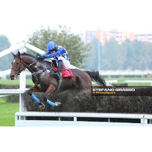 Jan Faltejsek on Brog Deas wins the Gran Corsa Siepi di Milano Milan,San Siro racecourse 19th october 2014 ph.Stefano Grasso/Trenno srl