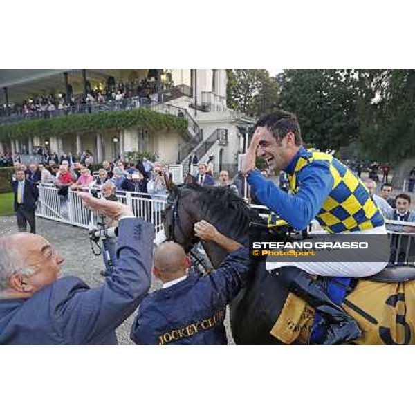 Gimme Five ! Felice Villa and Fabio Branca on Dylan Mouth enter the winner circle after winning the Gran Premio del Jockey Club - photo Stefano Grasso/Trenno srl - www.ippodromomilano.it - www.stefanograsso.com - all rights reserved