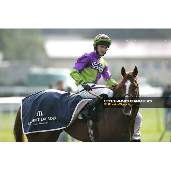 Ted Durcan on Ajigolo after winning the 132. Maurice Lacroix-Trophy Baden Baden 2nd september 2005 ph. Stefano Grasso