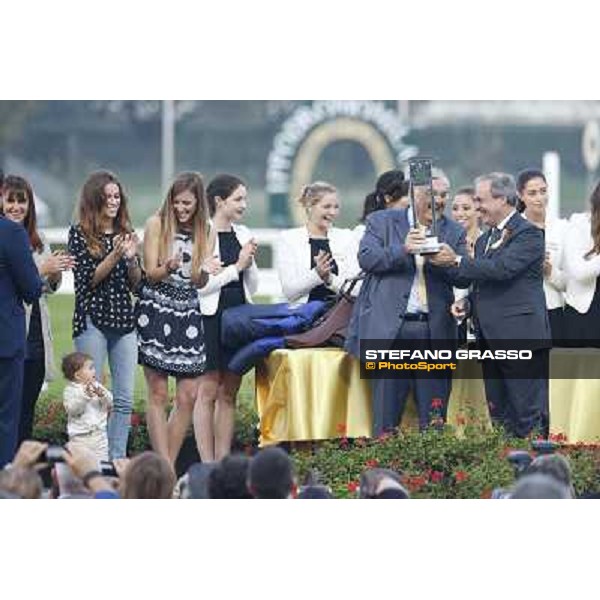 The prize giving ceremony of the Gran Premio del Jockey Club Milano,San Siro racecourse 19 otct.2014 photo Stefano Grasso/Trenno srl