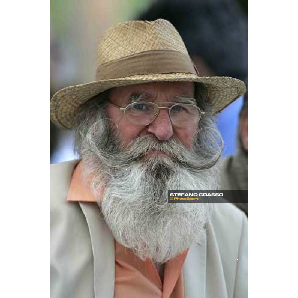 a racegoer at Baden Baden racetrack Baden Baden 2nd september 2005 ph. Stefano Grasso