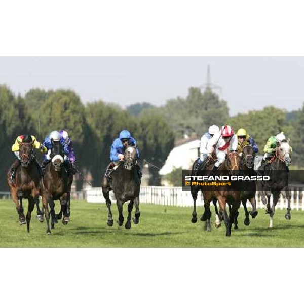 last fifthy meters to the line of 133. Grosser Volkswagen Preis von Baden Gombarda, Westerner, Cherry Mix, Warrsan Iffezheim Baden Baden 4th september 2005 ph. Stefano Grasso