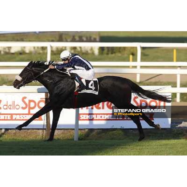 Fabio Branca on Candiani Street wins the Premio Nearco-Fiabaday 2014 Roma.Capannelle racecourse 26th october 2014 ph.Stefano Grasso