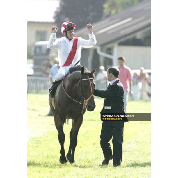 a very happy Kerrin Mc Evoy with Warrsan coming back after the triumph in 133. Grosser Volkswagen Preis von Baden Iffezheim Baden Baden 4th september 2005 ph. Stefano Grasso