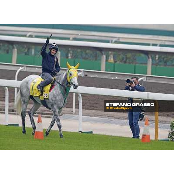 Mirco Demuro on Little Gerda Morning track works Hong Kong - Sha Tin racecourse,10/12/2014 ph.Stefano Grasso
