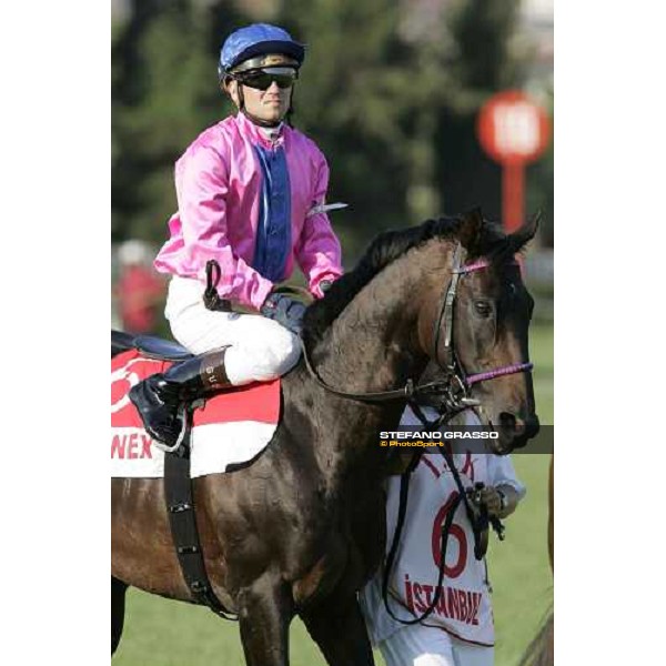 parading of Bosphorus Cup - Senex and Andreas Suborics Istanbul 10th september 2005 ph. Stefano Grasso