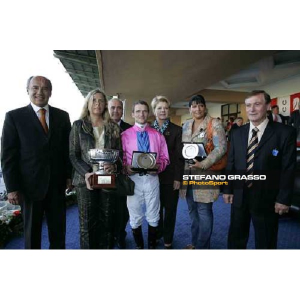 giving prize of Bosphorus Cup - Senex connection Istanbul 10th september 2005 ph. Stefano Grasso
