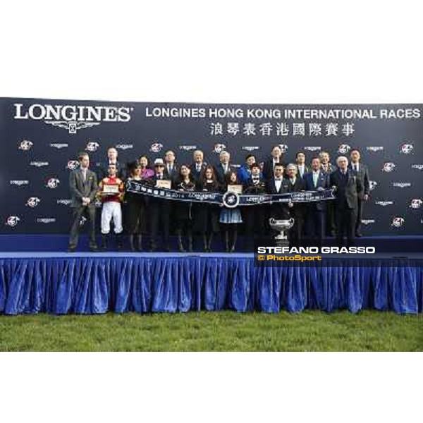 Joao Moreira on Design on Rome wins the Longines Hong Kong Cup Hong Kong,12/12/2014 ph.Stefano Grasso
