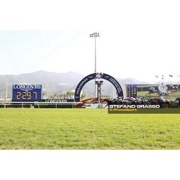 Maxim Guyon on Flinthshire wins the Longines Hong Kong Vase Hong Kong,12/12/2014 ph.Stefano Grasso