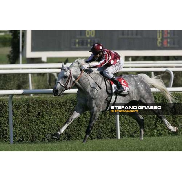 David Bouland on Dahess at last few meters to the post of The Malazgirt Trophy Istanbul 10th september 2005 ph. Stefano Grasso