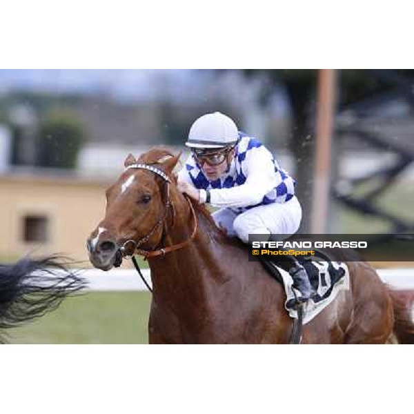 Oliver Wilson on Traditional Chic wins the Premio Sansonetto Roma Capannelle racecourse,31st january 2015 ph.Stefano Grasso