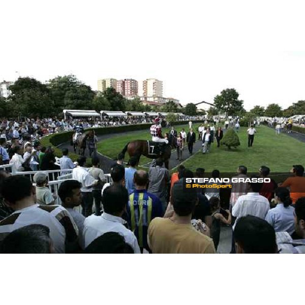 the parade ring of Istanbul racetrack Istanbul 10th sept. 2005 ph. Stefano Grasso