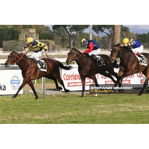 1 marzo 2015 ROMA -Ippodromo Capannellle Capannelle Premio Zafonic vince Luca Maniezzi su Passaggio photo Domenico Savi/GRASSO