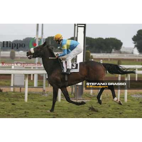 Roma Ippodromo Capannelle 15marzo 2015 Fabio Branca su FInidaprest vince il Premio Vincenzo Barocchiere photo domenico savi