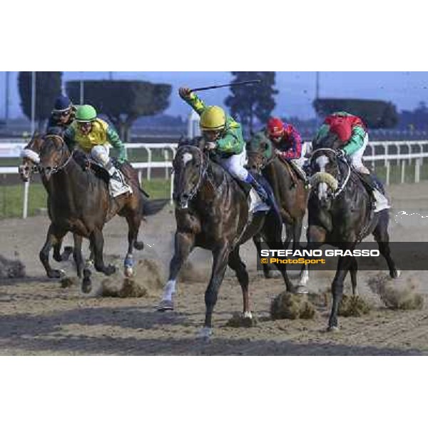 Roma Ippodromo Capannelle 15marzo 2015 Pasquale Borrelli su Monte Fanum vince il Premio Trattato di Roma photo domenico savi