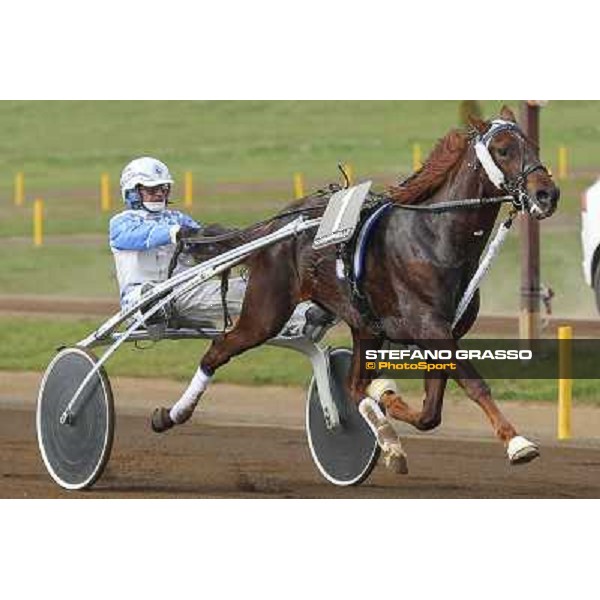 Roma Ippodromo Capannelle 21marzo 2015 Romeo Galucci con Tinamo Jet vince il Premio Oligo Jet photo domenico savi