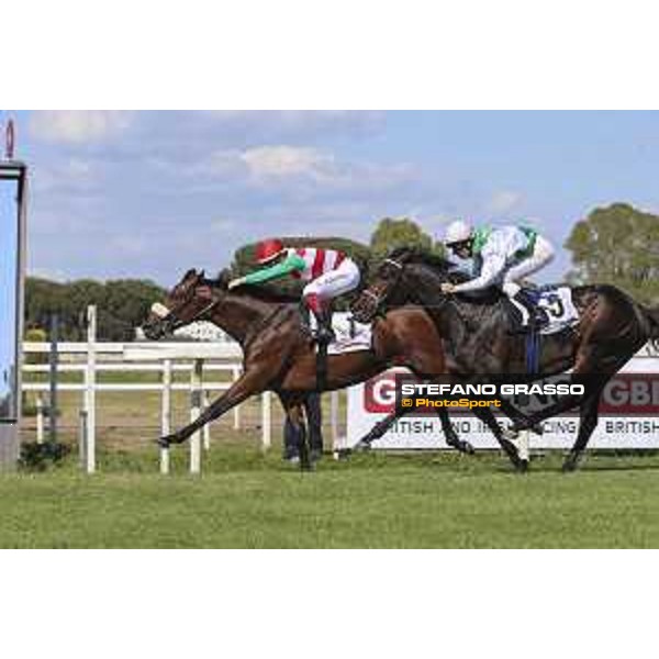 Umberto Rispoli on Cleo Fan wins the Premio Presidente della Repubblica GBI Racing Rome Capannelle Racecourse, 10 may 2015 ph. Domenico Savi/Hippogroup Roma Capannelle