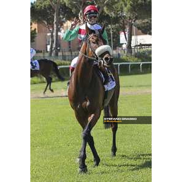 Umberto Rispoli on Cleo Fan wins the Premio Presidente della Repubblica GBI Racing Rome Capannelle Racecourse, 10 may 2015 ph. Domenico Savi/Hippogroup Roma Capannelle