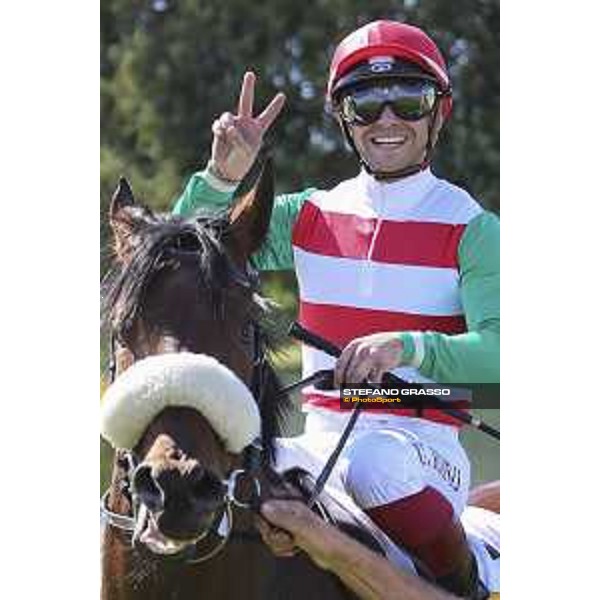 Umberto Rispoli on Cleo Fan wins the Premio Presidente della Repubblica GBI Racing Rome Capannelle Racecourse, 10 may 2015 ph. Domenico Savi/Hippogroup Roma Capannelle