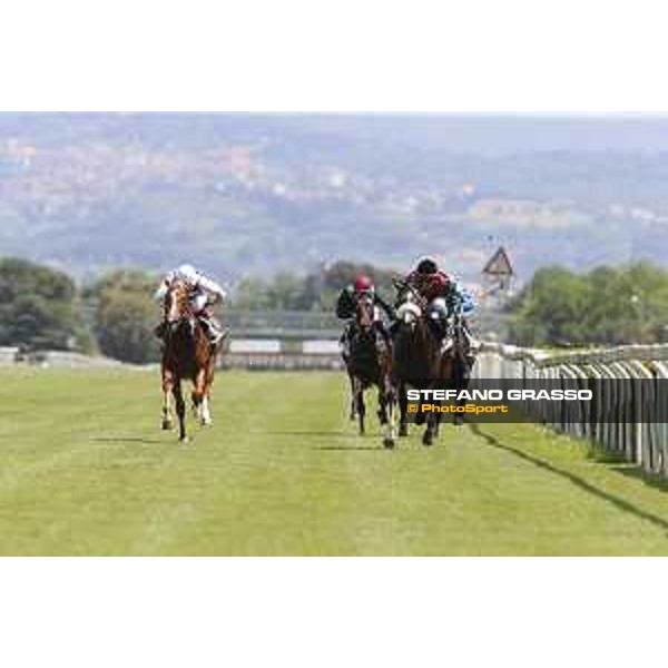 Premio Dionisia Dario Vargiu on Giacalmarbar Rome,Capannelle racecourse 17th may 2015 ph.Stefano Grasso