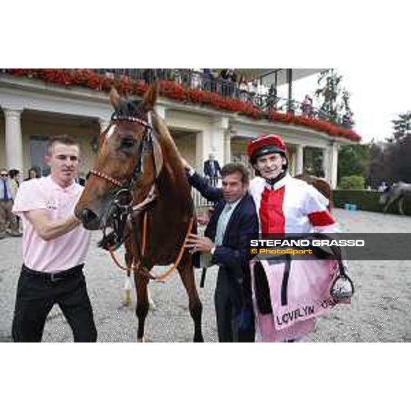 The winning connection of the Oaks d\'Italia - Lovelyn Milano - San Siro galopp racecourse,31st may 2015 ph.Stefano Grasso/Trenno srl