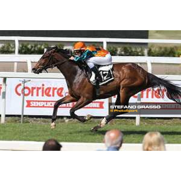 A.Fiori on Blindman wins the Premio Capannelle Trotto Roma - Capannelle racecourse,2nd june 2015 ph.Stefano Grasso