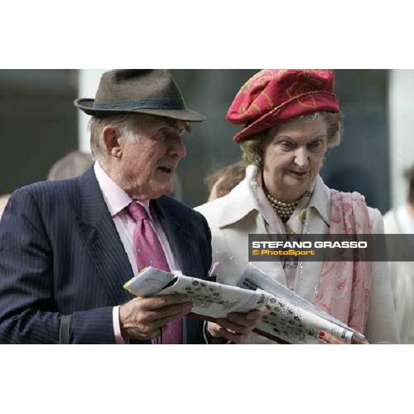 racegoers at Longchamp Paris Longchamp 2nd october 2005 ph. Stefano Grasso