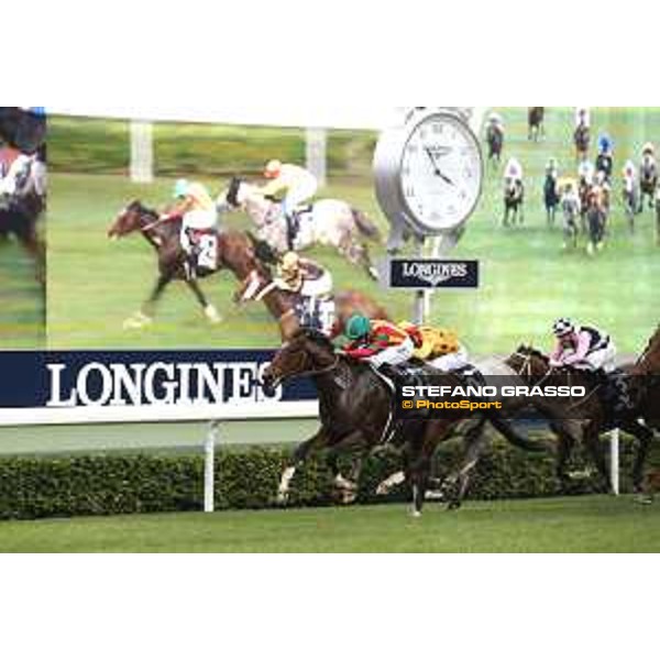 Ryan Moore on Maurice wins the Longines Hong Kong Mile Hong Kong,13th dec.2015 ph.Stefano Grasso/Longines