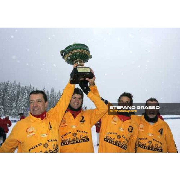 Hotel de La Poste Polo Team vincitore del torneo Cortina Winter Polo Jaeger-LeCoultre Gold Cup Cortina, 25 febbrai 2006 ph. Stefano Grasso