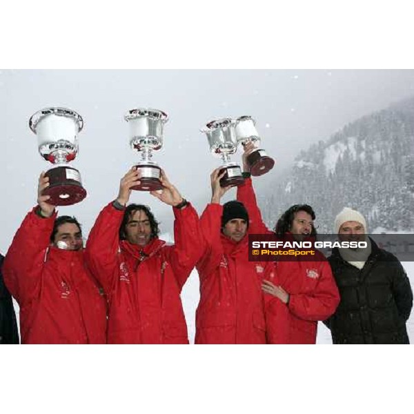 Alfonso Signorini premia lo Champagne Ruinart Polo Team Cortina Winter Polo Jaeger-LeCoultre Gold cup Cortina, 25 febbraio 2006 ph. Stefano Grasso