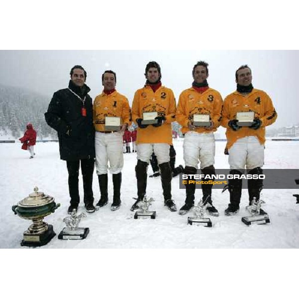 premiazione Hotel de La Poste Polo Team vincitore del Torneo Cortina Winter Polo Jaeger-LeCoultre Gold cup Cortina, 25 febbraio 2006 ph. Stefano Grasso